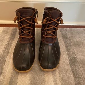Sperry’s Women's Saltwater Duck Boot,  7.5 size